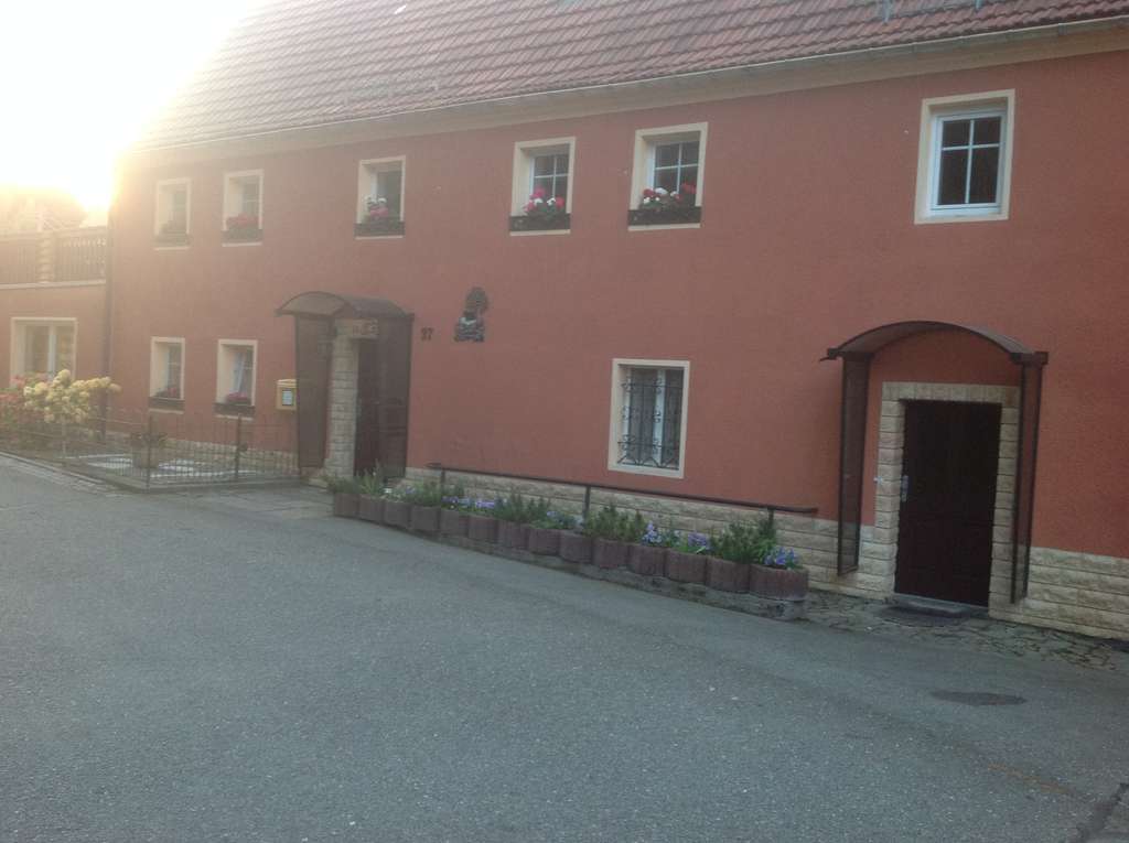 Immobilie in Herrnhut - Geräumiges 8 Zimmer Haus mit Garage in Herrnhut-Strahwalde - Bild 0