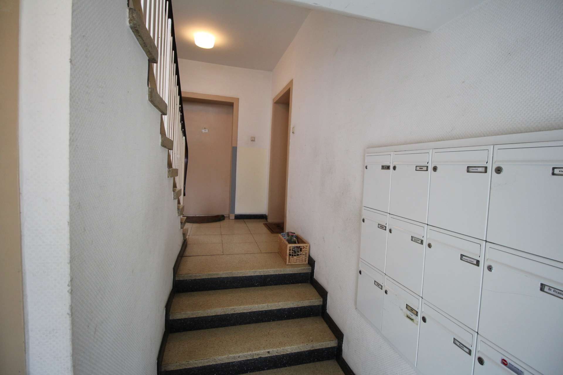 ZOO 1-A-LAGE PERFEKTE KAPITALANLAGE BALKON HOCHPARTERRE LANGFRISTIG VERMIETET 3,03% RENDITE, Düsseldorf – Bild 3