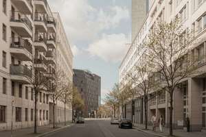 Anspruchsvolles Wohnen in Berlin-Mitte – Exklusive 4-Zimmer-Wohnung mit Südwestterrasse – Die vollständige Adresse der Immobilie erhältst du vom Anbieter., 10117 Mitte (Ortsteil), Berlin – Vorschaubild 9