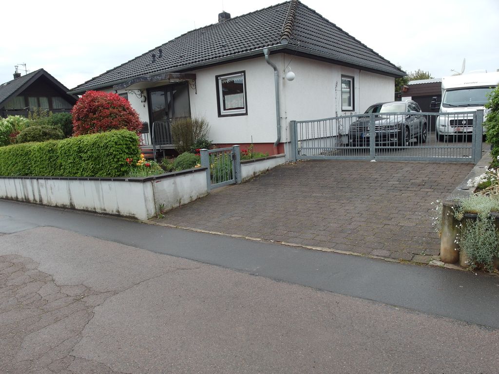 RESERVIERT, Schöner 6ZimmerBungalow zum Kauf in 55413