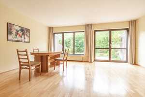 Großes Townhouse in begehrter Wohnlage mit schönem Garten und Vollkeller – Hamburg – Vorschaubild 12