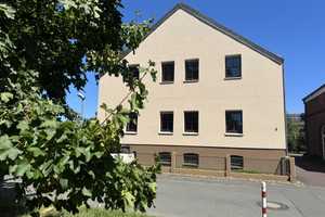 Drei Wohneinheiten in zwei verbundenen Häusern mit gepflegtem Garten, Garage und solider Ausstattung – Gütersloh (Kreis) – Vorschaubild 2