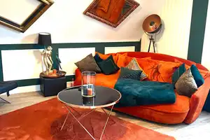 RESERVIERT!  1 Fam. Haus mit 2. Garagen, 4. Stellplätze großer Garten + kl. Hinterhaus TOP Zustand – Uhlandstraße 17, 63457 Main-Kinzig-Kreis – Vorschaubild 27