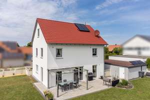 Modernes Einfamilienhaus – Familienidyll mit großem Garten und zwei Garagen – Die vollständige Adresse der Immobilie erhältst du vom Anbieter., 87776 Sontheim – Vorschaubild 15