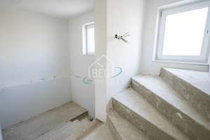 Wohnhaus mit Garage und zwei separaten Wohnungen in guter Lage – Die vollständige Adresse der Immobilie erhältst du vom Anbieter., 74405 Gaildorf – Vorschaubild 6