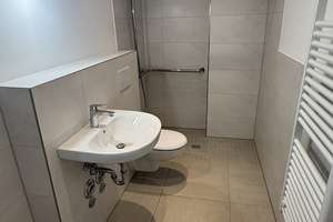 Seniorenwohnanlage ab 60J. : Helle 1,5-Zimmer Wohnung im 3. OG mit Balkon in Dortmund-Brackel – 44309 Brackel (Ortsteil), Dortmund – Vorschaubild 5