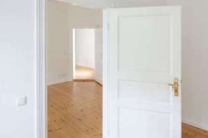 BEZUGSFREI | Perfekte Aufteilung: Helle 2-Zimmer-Altbauwohnung in Tempelhof! – Ordensmeisterstraße 49A, 12099 Tempelhof, Berlin – Vorschaubild 4