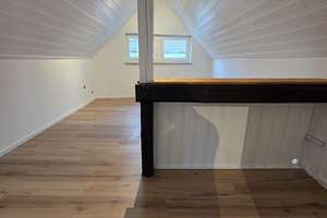 Großzügige, frisch renovierte Maisonette-Wohnung mit 5 Zimmern, 3 Bädern & Balkon – Bahnhofstraße 5, 97450 Arnstein – Vorschaubild 11