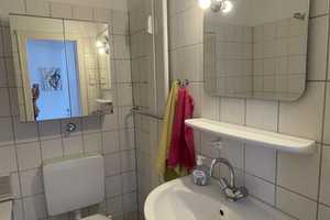 Helle möblierte Wohnung in Rüttenscheid | Zwischenmiete 8.11.–1.5. | Voll ausgestattet – Witteringstraße 1, 45130 Essen – Vorschaubild 11