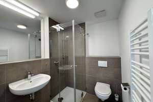 All inclusive möbelisierte Wohnung- zentral Darmstadt – Steubenplatz 9, 64293 Mitte, Darmstadt – Vorschaubild 2