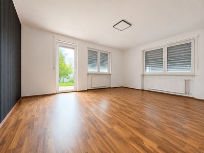Großzügige 4-Zimmer-Wohnung mit Terrasse, Garage & Stellplatz!