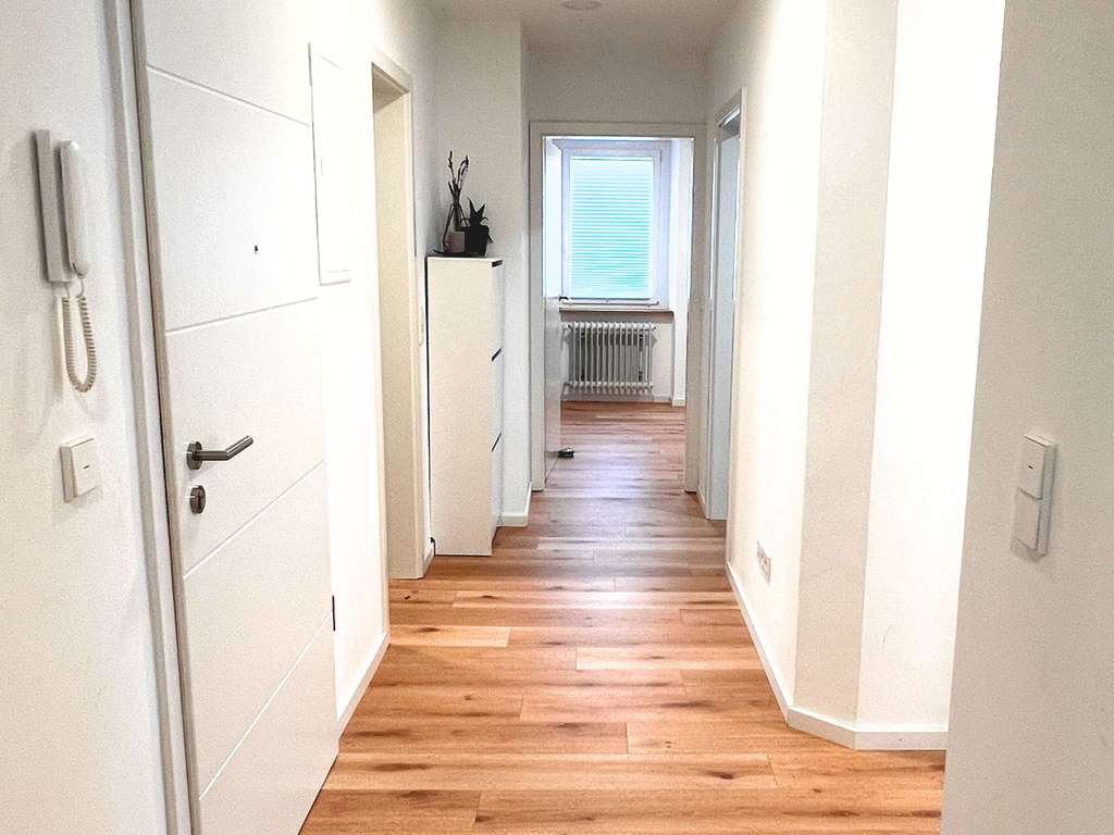 Immobilie in Gutach im Breisgau - Vermietete Erdgeschosswohnung mit Carport in Gutach im Breisgau - Bild 1