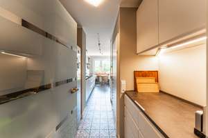 Hochwertig renovierte Wohnung in beliebter Lage – Die vollständige Adresse der Immobilie erhältst du vom Anbieter., 80797 Am Luitpoldpark, München – Vorschaubild 8