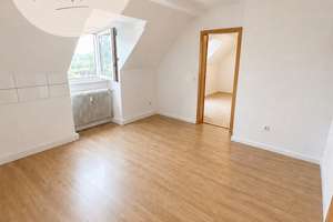 Provisionsfreie 4-Zimmer-Wohnung mit Garten & zusätzlicher Nutzfläche