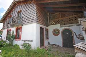 Ein Landhaus mit Charme der 70-iger Jahre und schönem Bergpanorama – Die vollständige Adresse der Immobilie erhältst du vom Anbieter., 83139 Söchtenau – Vorschaubild 2