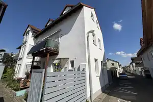 Charmante Eigentumswohnung mit Terrasse, Balkon & Garage in ruhiger Lage von Mainz-Laubenheim – Mainz – Vorschaubild 2