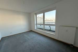 Bezugsfreie 2-Zimmer-Wohnung mit direktem Havelblick vom Balkon inkl. Tiefgaragenstellplatz & Keller – An der Havelspitze 17, 13587 Hakenfelde, Berlin – Vorschaubild 7