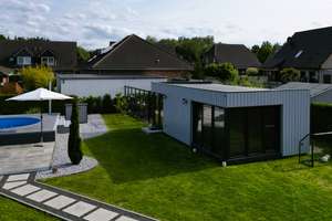 Modernes Einfamilienhaus mit Gästehaus, Pool & Traumgarten – Einziehen & Wohlfühlen! – Die vollständige Adresse der Immobilie erhältst du vom Anbieter., 23858 Wesenberg – Vorschaubild 12