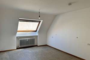 Großzügige Dachgeschosswohnung WG-geeignet - Zentral in Ulm – Die vollständige Adresse der Immobilie erhältst du vom Anbieter., 89073 Mitte, Ulm – Vorschaubild 9