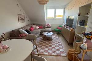 Schöne, helle 3-Zimmer-Wohnung mit Trifelsblick in zentraler Lage 