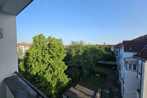 Wohnen mit Charakter: helle 2-Zimmer-Wohnung mit Balkon in Leipzig-Großzschocher für 730 € warm
