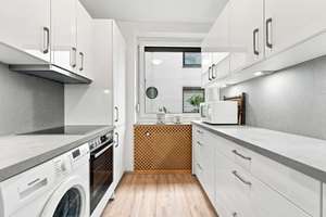 Stilvoll wohnen auf einer Ebene – modernisierte 3 Zimmer Wohnung mit Tiefgaragenstellplatz – Die vollständige Adresse der Immobilie erhältst du vom Anbieter., 28211 Gete, Bremen – Vorschaubild 11