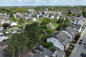 Mit 3D-Rundgang: Ein- bis Zweifamilienhaus in Köln mit weiterem Grundstück – Die vollständige Adresse der Immobilie erhältst du vom Anbieter., 51147 Wahnheide, Köln – Vorschaubild 3