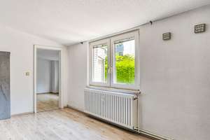 Viele Optionen - Dreifamilienhaus in ruhiger und zentraler Umgebung von Duisburg-Wanheimerort – Die vollständige Adresse der Immobilie erhältst du vom Anbieter., 47055 Wanheimerort, Duisburg – Vorschaubild 7