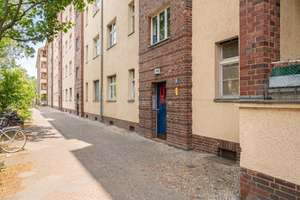 Bezugsfreie 3-Zimmer-Wohnung mit Balkon im Helmholtzkiez – Die vollständige Adresse der Immobilie erhältst du vom Anbieter., 10439 Prenzlauer Berg, Berlin – Vorschaubild 2