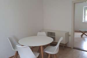 WG geeignet: Stilvoll möblierte 2-Zimmer-Wohnung zwischen Universität und Altstadt – Die vollständige Adresse der Immobilie erhältst du vom Anbieter., 93053 Galgenberg, Regensburg – Vorschaubild 2