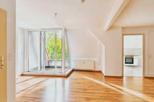 3-Zimmerwohnung im Dachgeschoss in Schöneweide! – Schnellerstraße 108, 12439 Niederschöneweide, Berlin – Vorschaubild 1