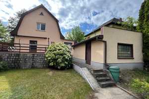 Charmantes Einfamilienhaus mit Keller und Garage in Biesdorf – Berlin – Vorschaubild 2