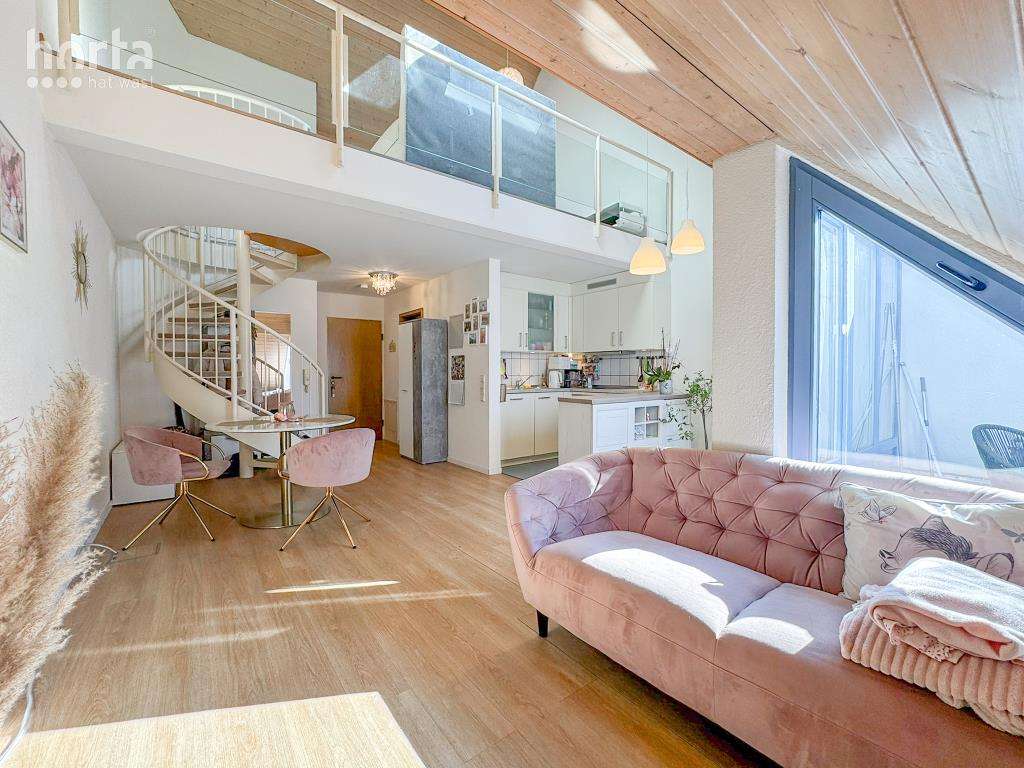Bezugsfreie 1,5 Zimmer-Wohnung mit Galerie, Dachterrasse & TG-Stellplatz in KN-Petershausen
