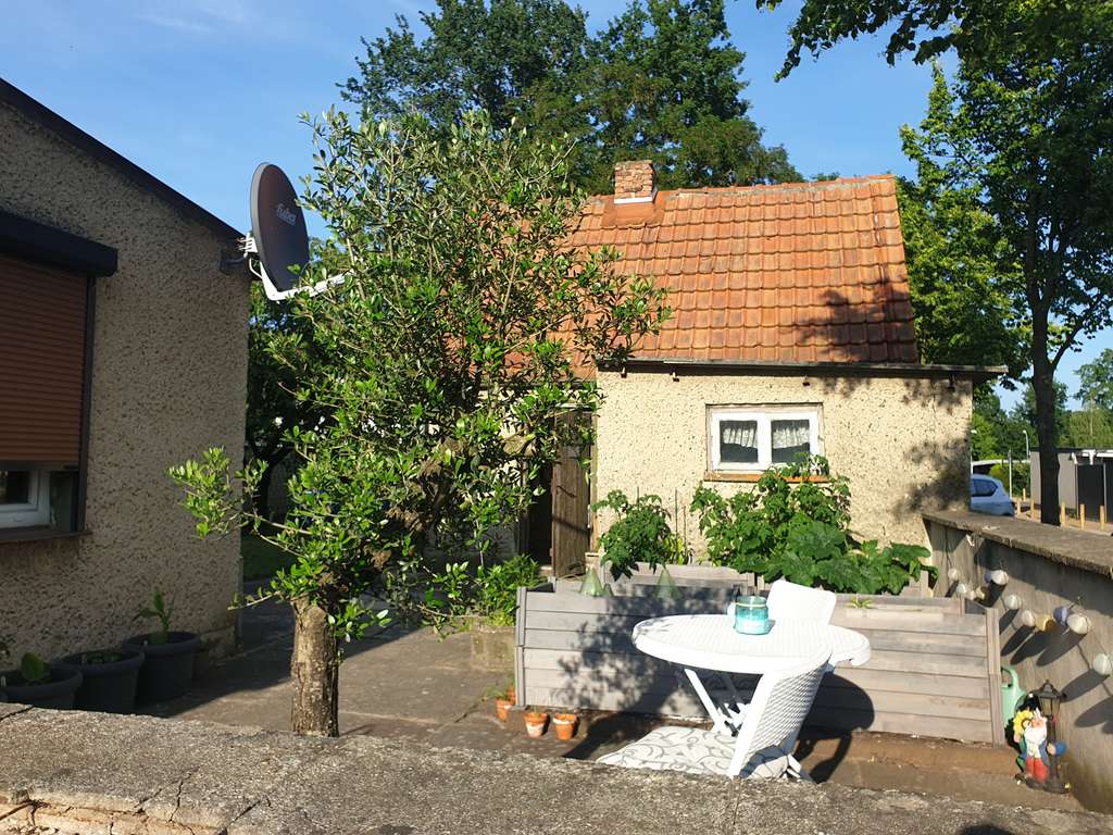 Immobilie in Leegebruch - Reihenendhaus mit großem Garten & Baugenehmigung – seltene Gelegenheit - Bild 2