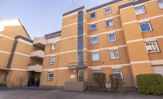 Attraktive 3-Zimmer-Wohnung mit Balkon in zentraler Lage mit Tiefgarage