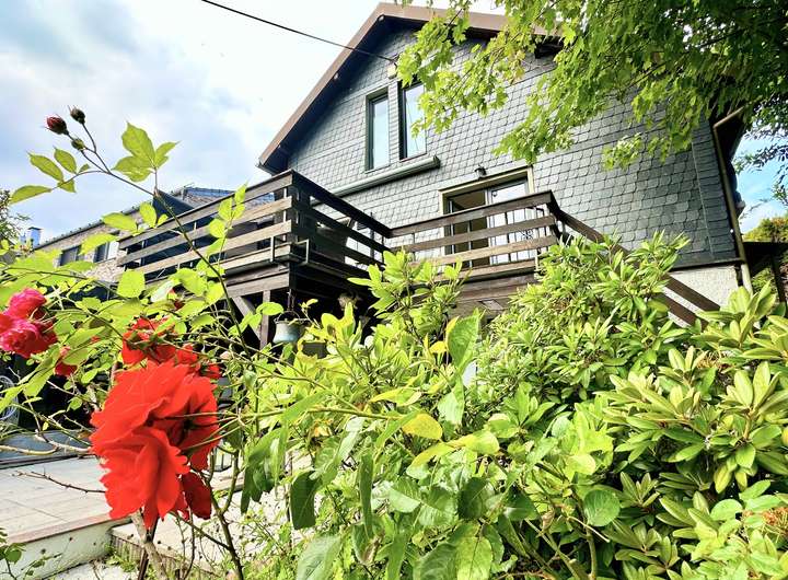 Real Estate Title Image Background