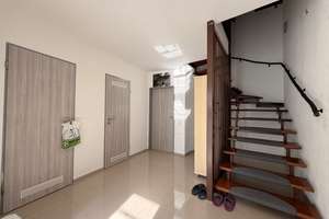 Wohnkomfort auf drei Ebenen – Exklusives Reihenmittelhaus mit Kamin, Balkone und Garage – Am Spörkel 29a, 44227 Menglinghausen, Dortmund – Vorschaubild 6