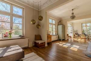 Historischer Charme trifft Familienleben: modernisierte Altbauvilla von 1905 in idyllischer Umgebung – Die vollständige Adresse der Immobilie erhältst du vom Anbieter., 22607 Groß Flottbek, Hamburg – Vorschaubild 8