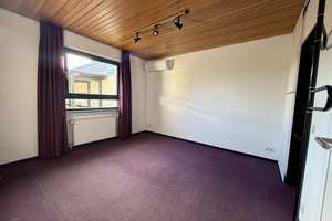 Klassischer, barrierefreier Bungalow auf schönem Grundstück in Mönchengladbach-Holt – Die vollständige Adresse der Immobilie erhältst du vom Anbieter., 41069 Holt, Mönchengladbach – Vorschaubild 7
