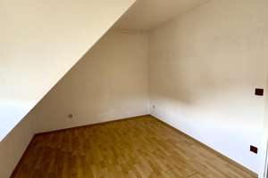 Helle 4-Zimmer-Wohnung mit Balkon & Garage in Korb - ideal für Paare – Die vollständige Adresse der Immobilie erhältst du vom Anbieter., 71404 Korb – Vorschaubild 7