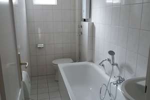 für Studenten / Single geeignet: Einzimmerwohnung in Langwasser zu vermieten! – Trebnitzer Str. 32, 90473 Langwasser Südwest, Nürnberg – Vorschaubild 3