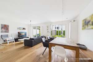 Modernes Stadthaus mit Dachterrasse, PV-Anlage & familienfreundlichem Grundriss – Die vollständige Adresse der Immobilie erhältst du vom Anbieter., 93055 Burgweinting-Harting, Regensburg – Vorschaubild 8