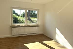 Attraktives, modernisiertes Einfamilienhaus mit Terrasse und großem Gartenbereich – Neuengammer Hinterdeich 141, 21037 Neuengamme, Hamburg – Vorschaubild 4