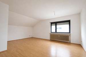 Exklusives 3-Familienhaus mit Garten, Balkon & vielseitigen Nutzungsmöglichkeiten – Die vollständige Adresse der Immobilie erhältst du vom Anbieter., 68799 Reilingen – Vorschaubild 12