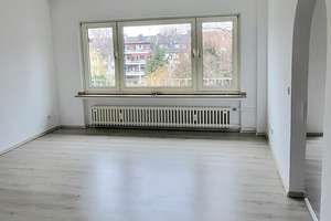 +++ renovierte 3 Zimmer-Wohnung mit Balkon in Essen/Rüttenscheid +++