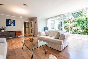Besondere Immobilie: Winkelbungalow mit PV-Anlage, idyllischem Grundstück, Pavillon und Gartenteich – Die vollständige Adresse der Immobilie erhältst du vom Anbieter., 22547 Lurup, Hamburg – Vorschaubild 10