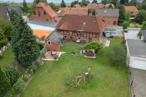 Ein Haus mit Herz:  Fachwerkcharme und Raum für Familien – Die vollständige Adresse der Immobilie erhältst du vom Anbieter., 31246 Lahstedt – Vorschaubild 19