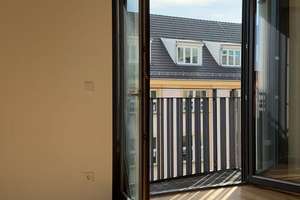 Schöne und helle 2 Zimmer möblierte Wohnung zu vermieten – Am Köllnischen Park 14, 10179 Mitte (Ortsteil), Berlin – Vorschaubild 3