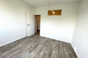 Gemütliche 4-Raumwohnung in grüner und gut angebundener Lage – Dr.-Salvador-Allende-Straße 138, 9119 Kappel, Chemnitz – Vorschaubild 7