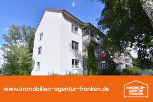Erschwingliche 2-Zimmer-Wohnung mit Balkon und Garage in Erlangen-Bruck